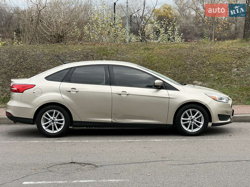 Седан Ford Focus 2018 в Киеве