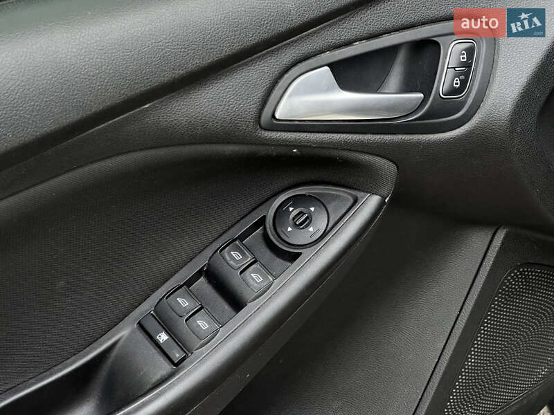 Седан Ford Focus 2018 в Киеве