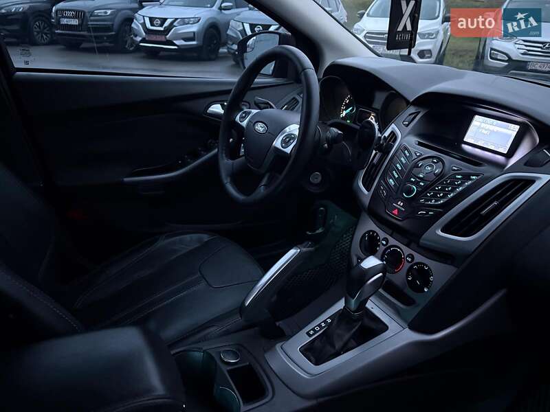 Седан Ford Focus 2013 в Львове