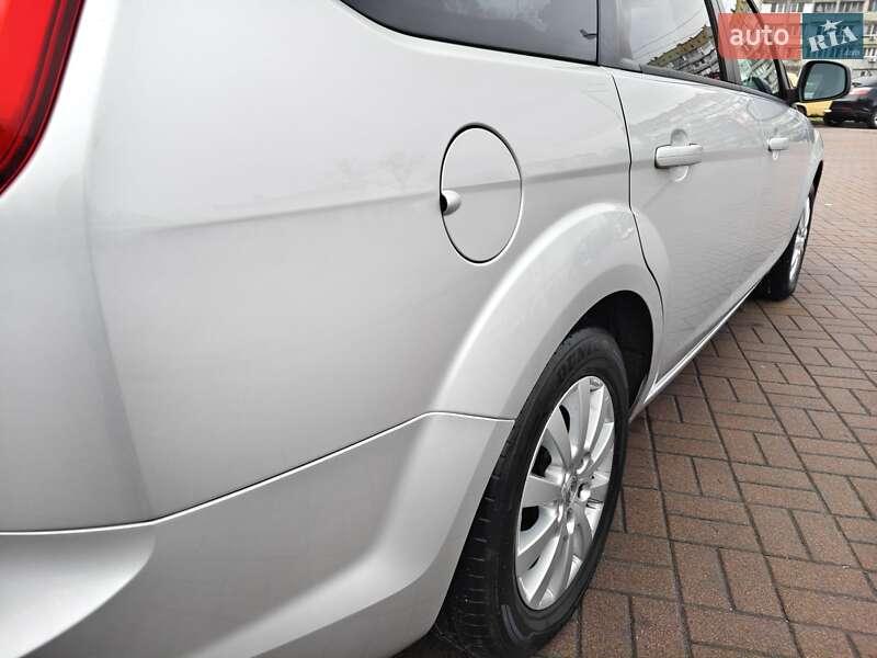 Универсал Ford Focus 2010 в Киеве фото 4 Универсал Ford Focus 2010 в Киеве