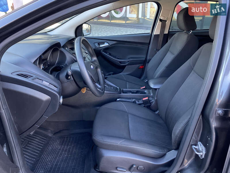 Седан Ford Focus 2015 в Киеве