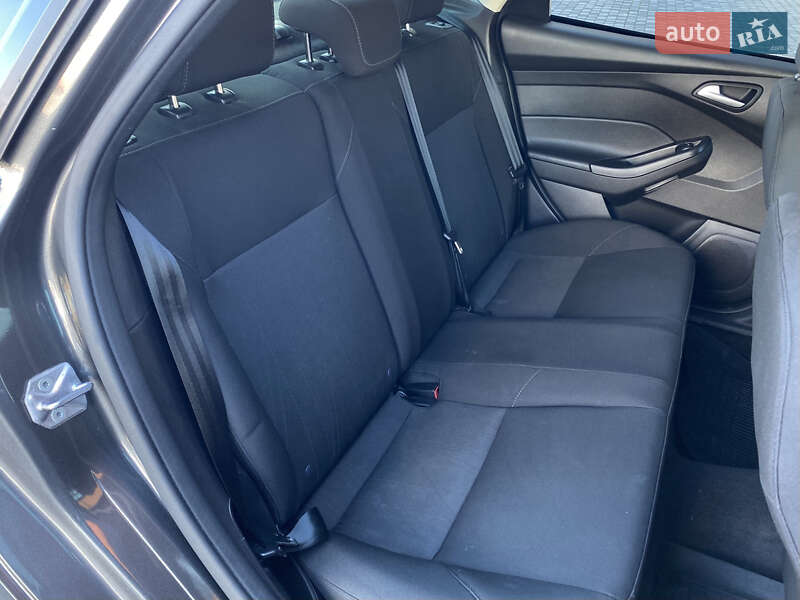 Седан Ford Focus 2015 в Киеве