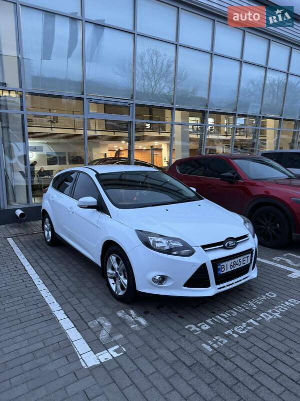 Хэтчбек Ford Focus 2013 в Полтаве