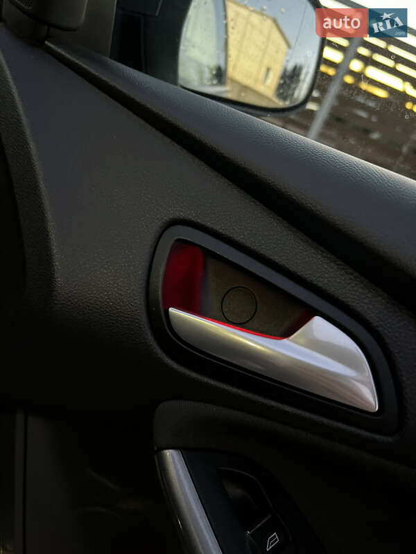 Хетчбек Ford Focus 2012 в Стрию