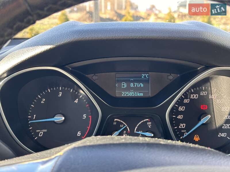 Хэтчбек Ford Focus 2012 в Золочеве фото 11 Хэтчбек Ford Focus 2012 в Золочеве