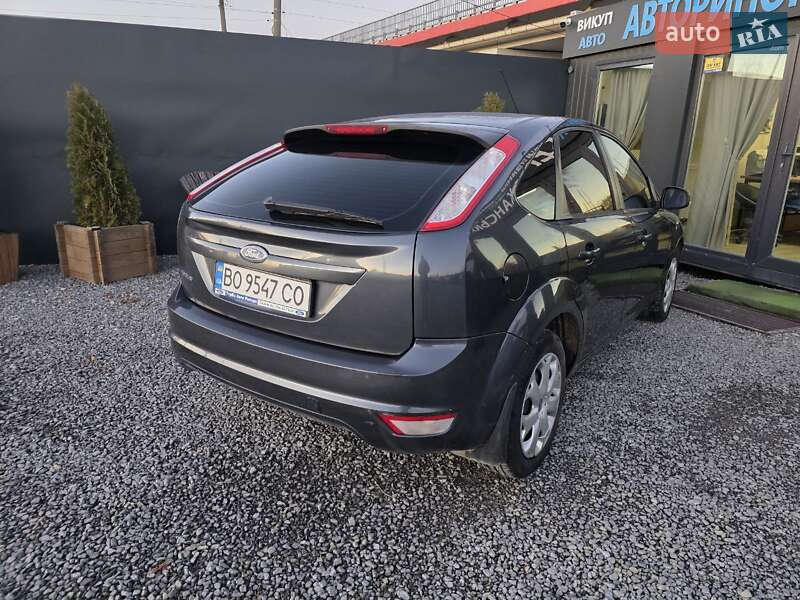 Хэтчбек Ford Focus 2010 в Тернополе