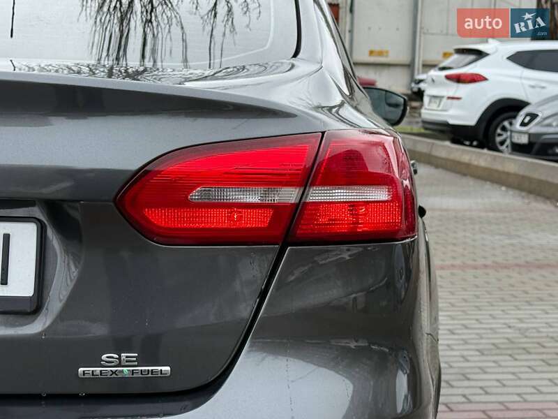 Седан Ford Focus 2015 в Днепре