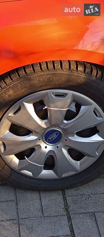 Хэтчбек Ford Focus 2012 в Киеве