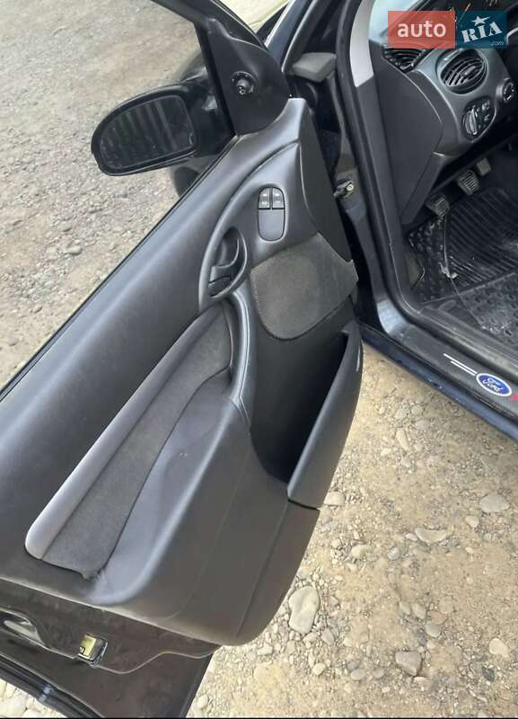 Универсал Ford Focus 2000 в Калуше