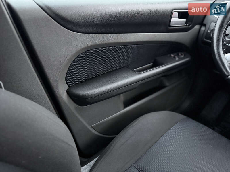 Универсал Ford Focus 2007 в Ровно