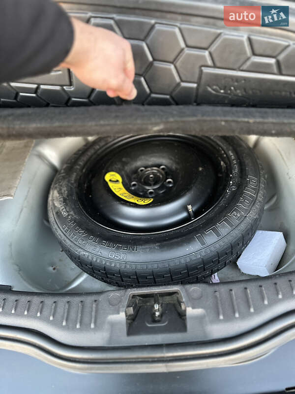 Универсал Ford Focus 2013 в Пустомытах