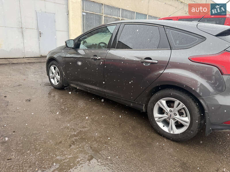 Хэтчбек Ford Focus 2015 в Харькове