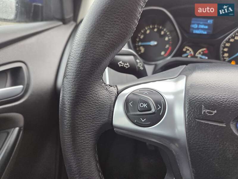 Седан Ford Focus 2013 в Хмельницком фото 24 Седан Ford Focus 2013 в Хмельницком