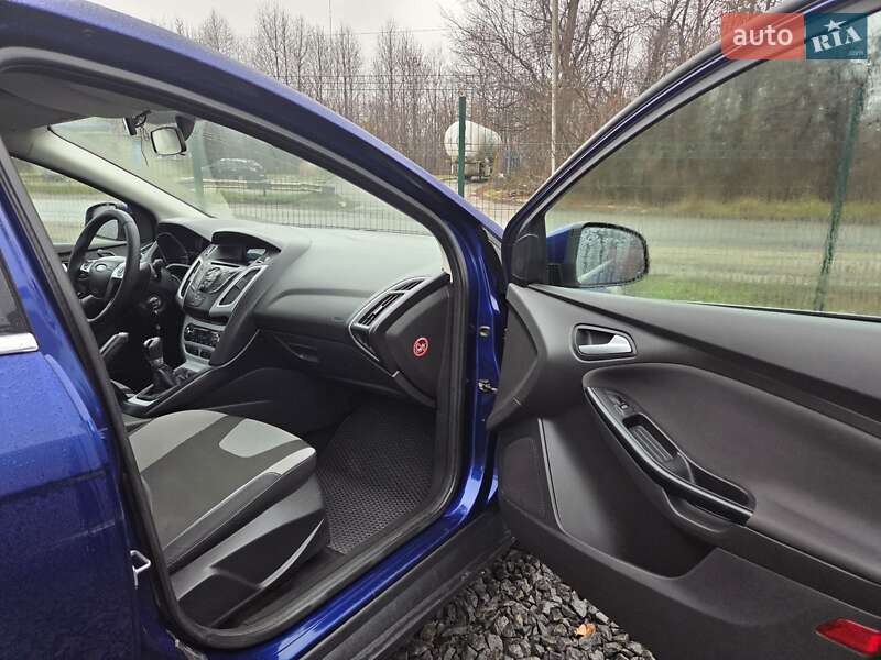 Седан Ford Focus 2013 в Хмельницком фото 23 Седан Ford Focus 2013 в Хмельницком