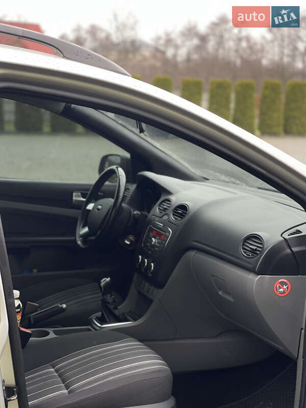 Универсал Ford Focus 2008 в Жовкве