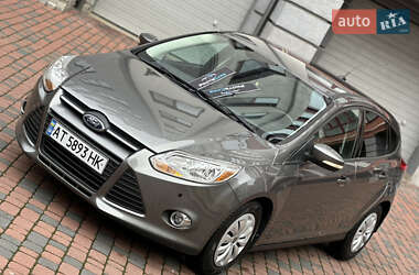 Хэтчбек Ford Focus 2013 в Ивано-Франковске