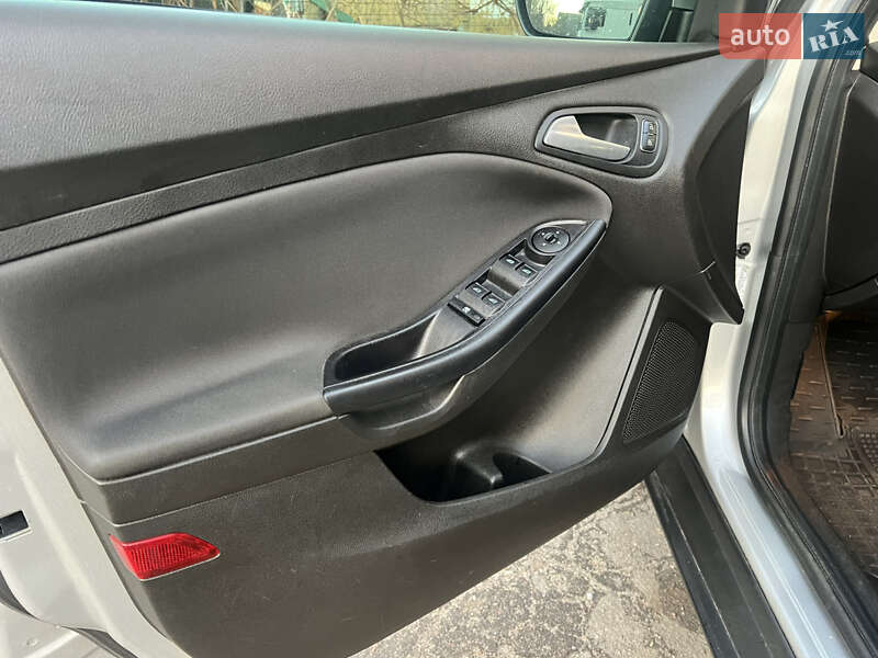 Седан Ford Focus 2016 в Києві