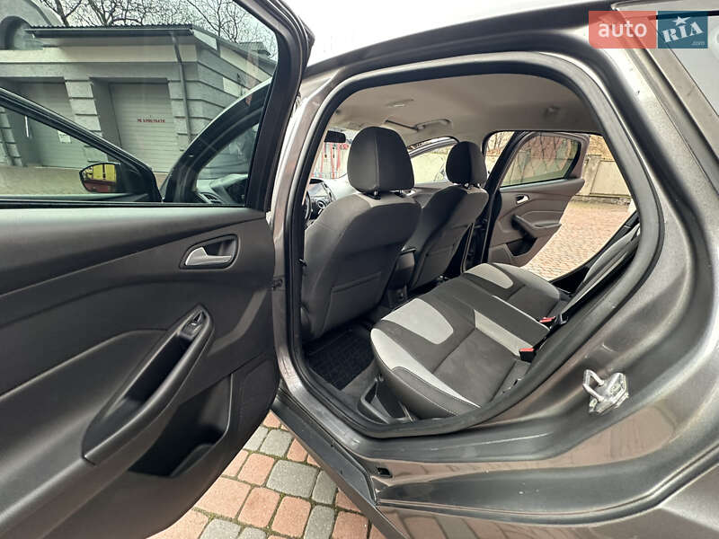 Хэтчбек Ford Focus 2013 в Ивано-Франковске