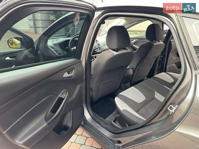 Хэтчбек Ford Focus 2013 в Ивано-Франковске