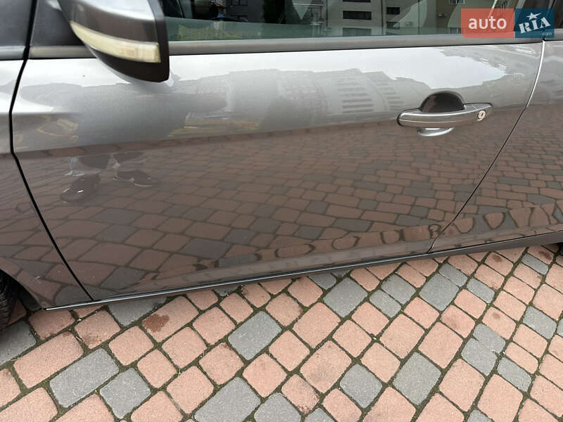 Хэтчбек Ford Focus 2013 в Ивано-Франковске