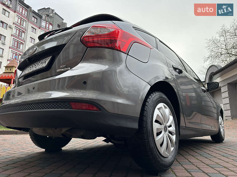 Хэтчбек Ford Focus 2013 в Ивано-Франковске