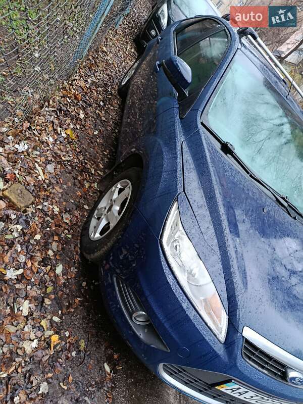 Хэтчбек Ford Focus 2008 в Киеве