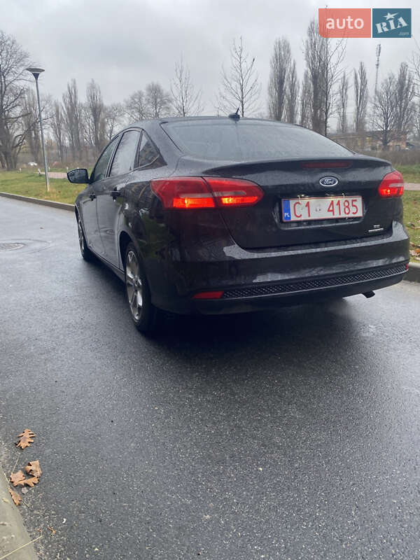 Седан Ford Focus 2015 в Чернигове