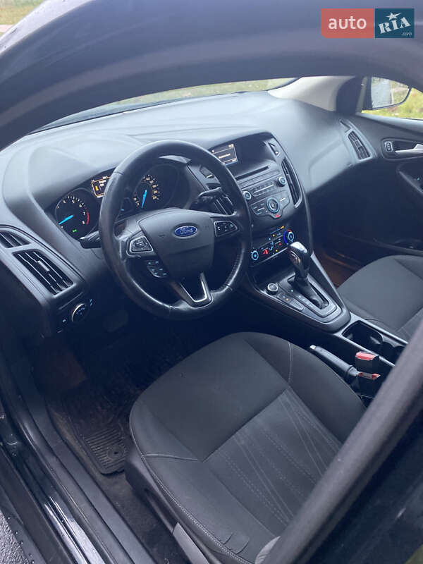 Седан Ford Focus 2015 в Чернигове