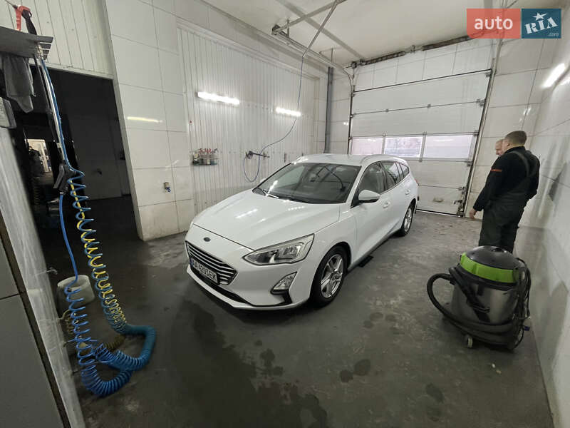 Универсал Ford Focus 2018 в Киеве