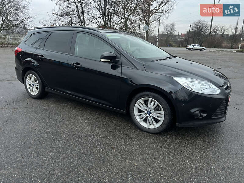 Универсал Ford Focus 2012 в Хороле фото 8 Универсал Ford Focus 2012 в Хороле