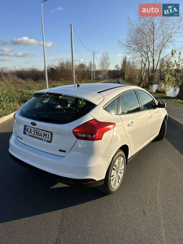 Хэтчбек Ford Focus 2018 в Василькове