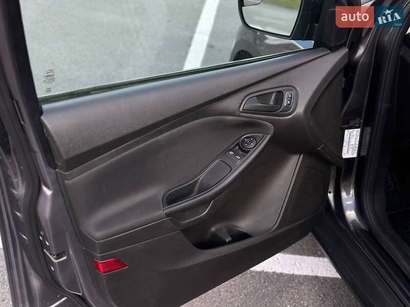 Седан Ford Focus 2015 в Днепре