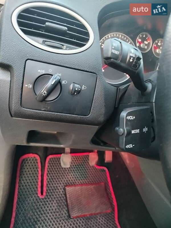Седан Ford Focus 2007 в Первомайську фото 52 Седан Ford Focus 2007 в Первомайську