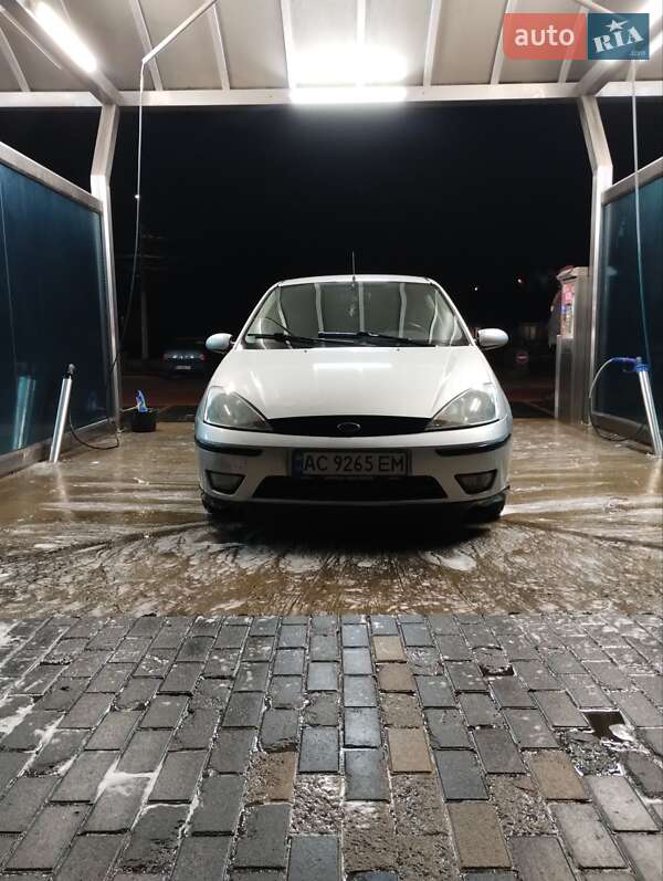 Хэтчбек Ford Focus 2002 в Луцке фото 5 Хэтчбек Ford Focus 2002 в Луцке