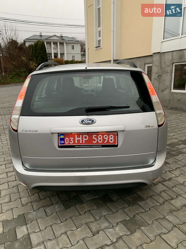 Універсал Ford Focus 2010 в Кременці