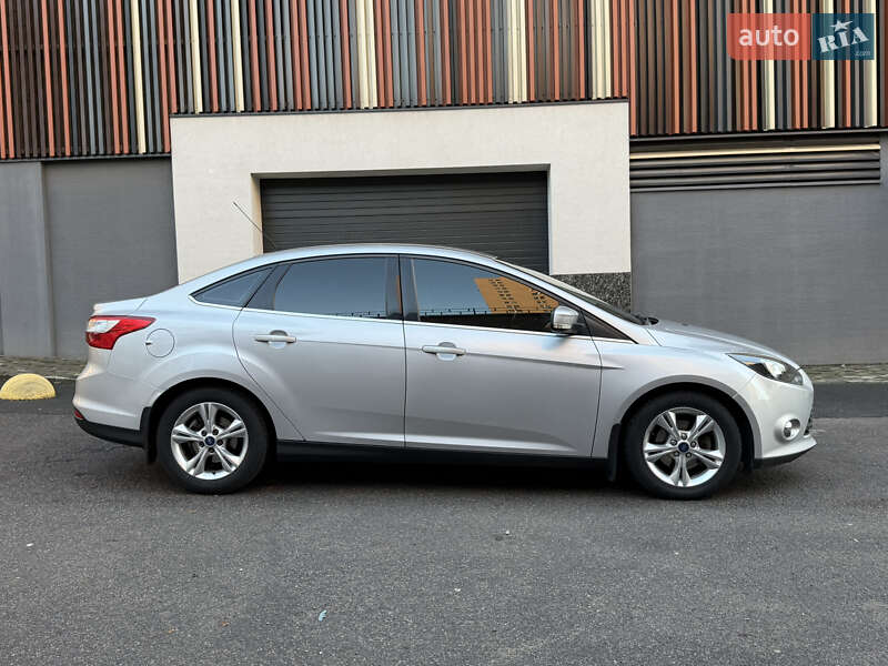 Седан Ford Focus 2011 в Дніпрі