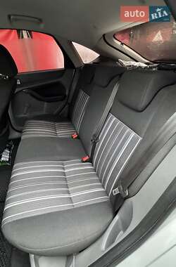 Хэтчбек Ford Focus 2011 в Киеве