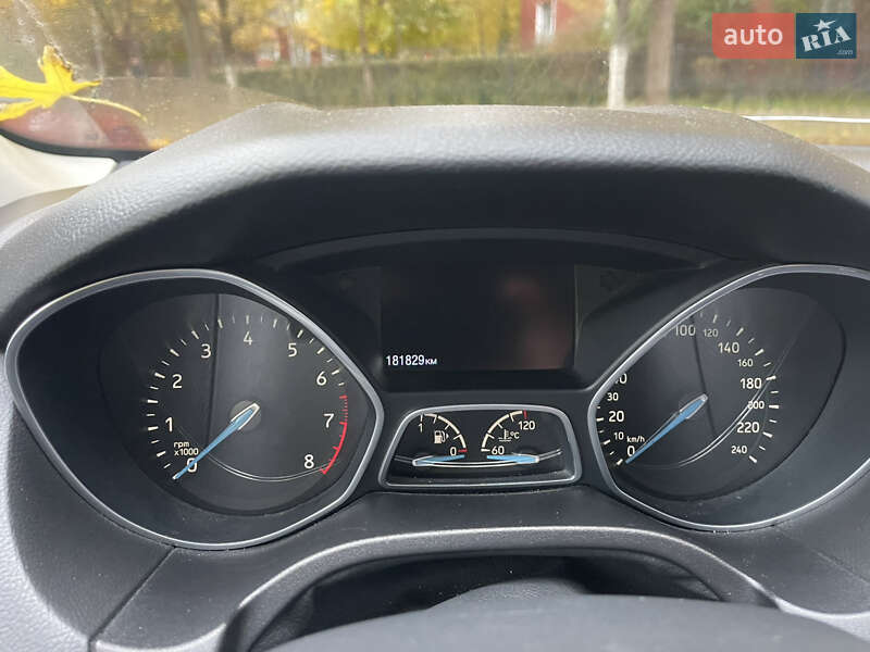 Хэтчбек Ford Focus 2017 в Киеве фото 6 Хэтчбек Ford Focus 2017 в Киеве