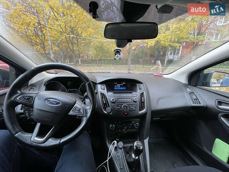 Хэтчбек Ford Focus 2017 в Киеве фото 7 Хэтчбек Ford Focus 2017 в Киеве