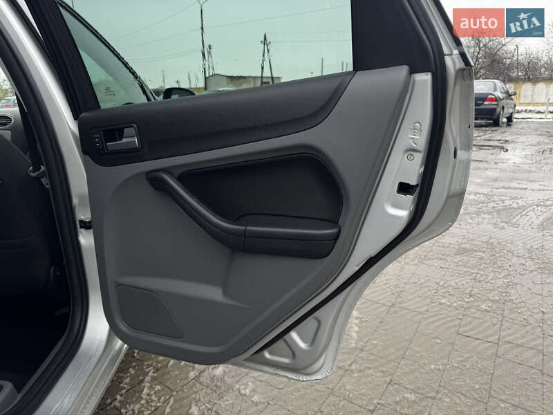 Универсал Ford Focus 2008 в Владимире