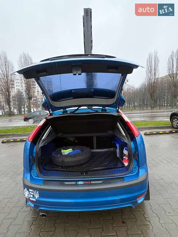 Хэтчбек Ford Focus 2006 в Вишневом фото 10 Хэтчбек Ford Focus 2006 в Вишневом