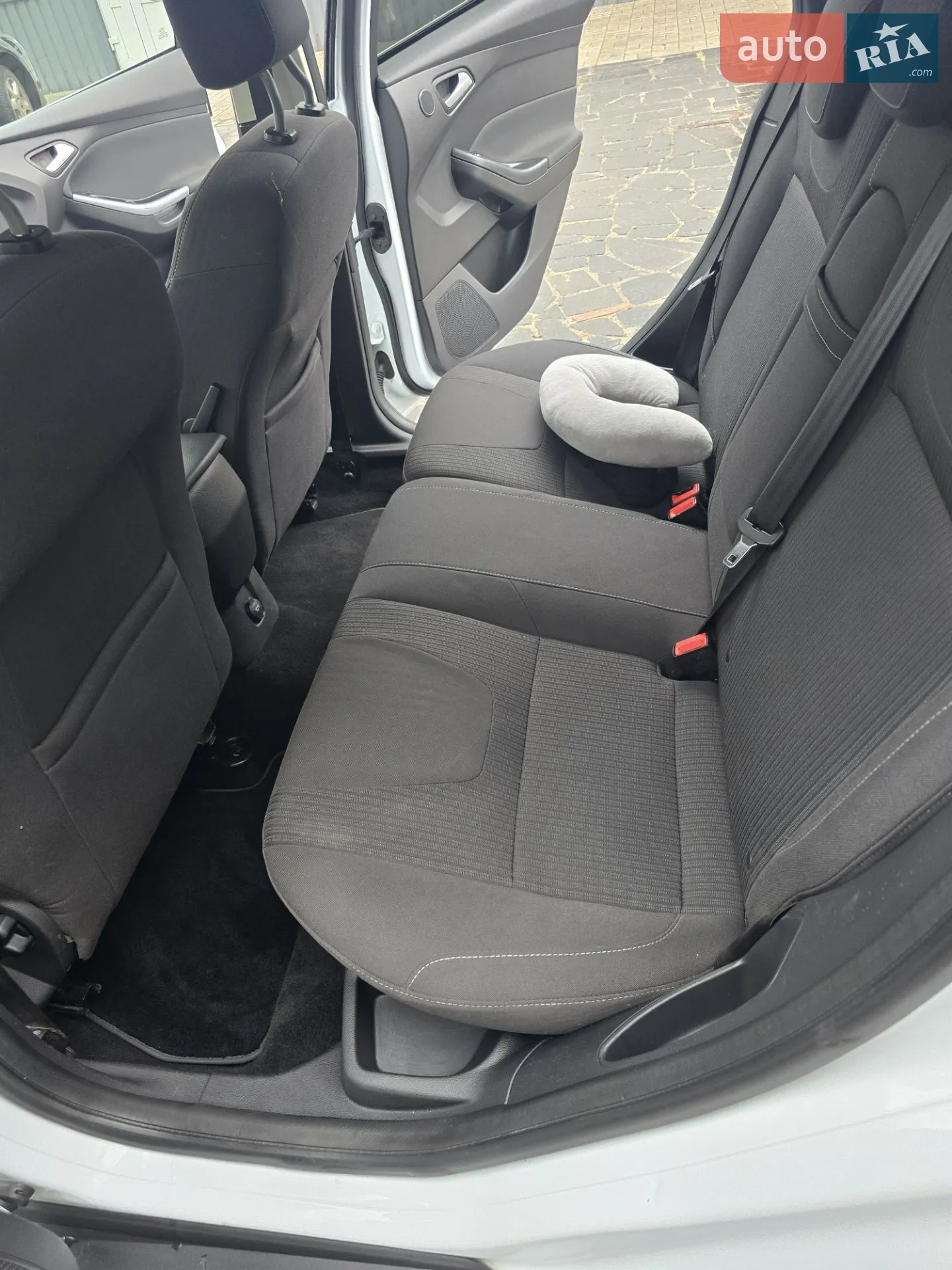 2011 Ford Focus - мініатюра 13