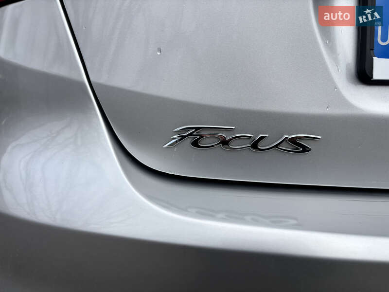 Седан Ford Focus 2015 в Миколаєві