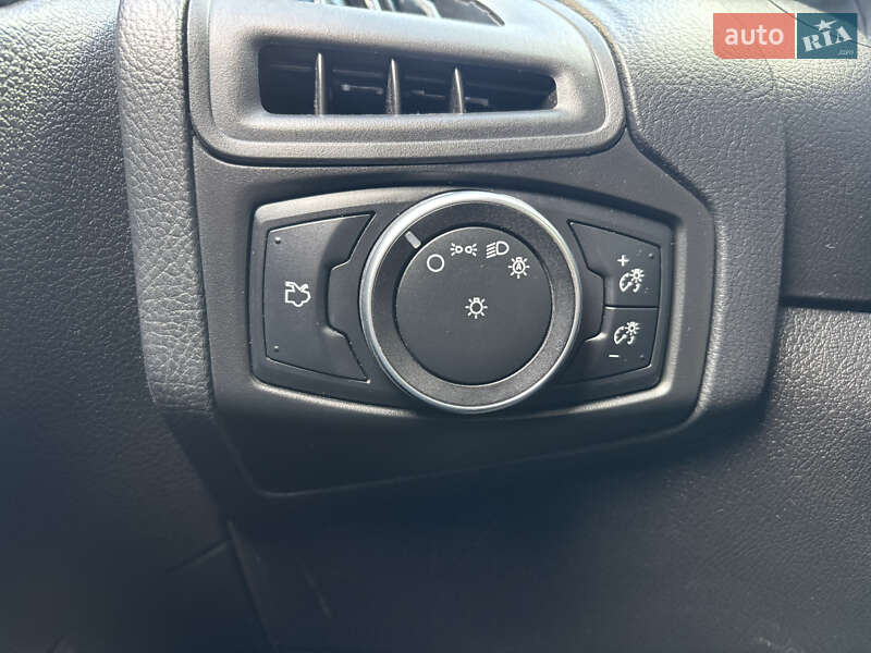 Седан Ford Focus 2015 в Миколаєві