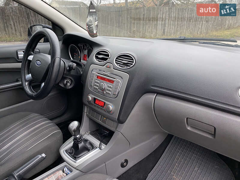 Седан Ford Focus 2008 в Шостці