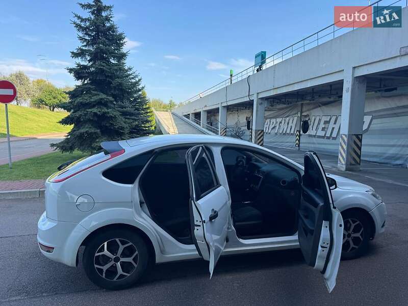 Хетчбек Ford Focus 2011 в Прилуках