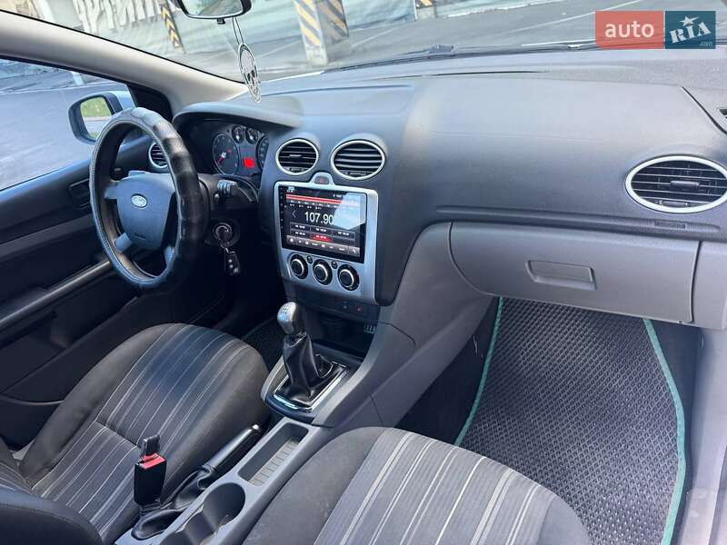 Хетчбек Ford Focus 2011 в Прилуках