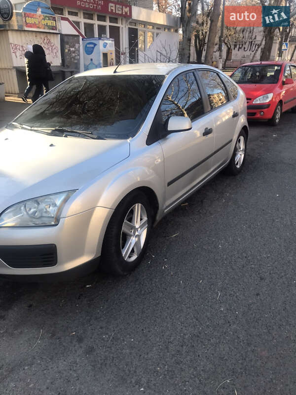 Хэтчбек Ford Focus 2006 в Николаеве