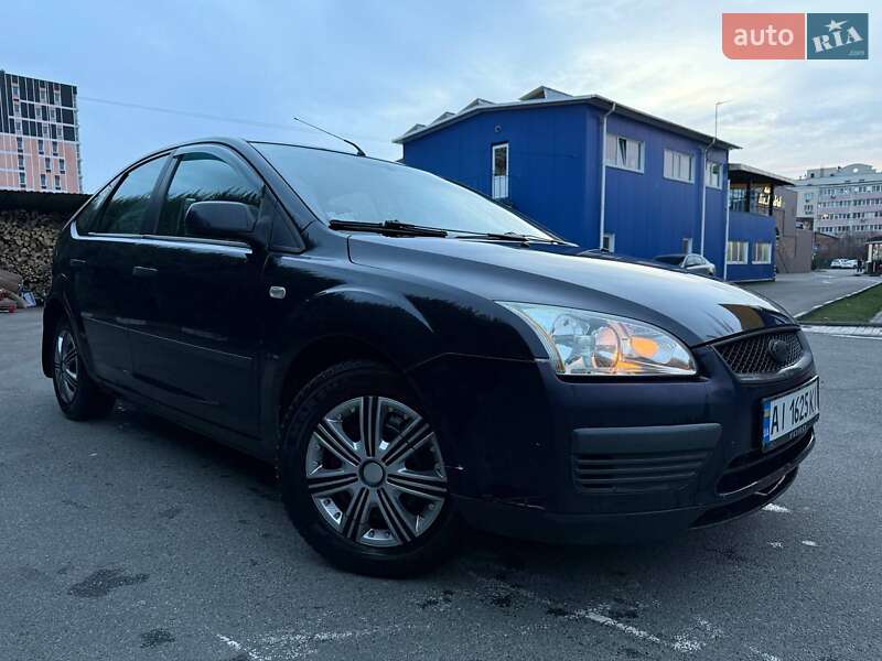 Хэтчбек Ford Focus 2006 в Киеве