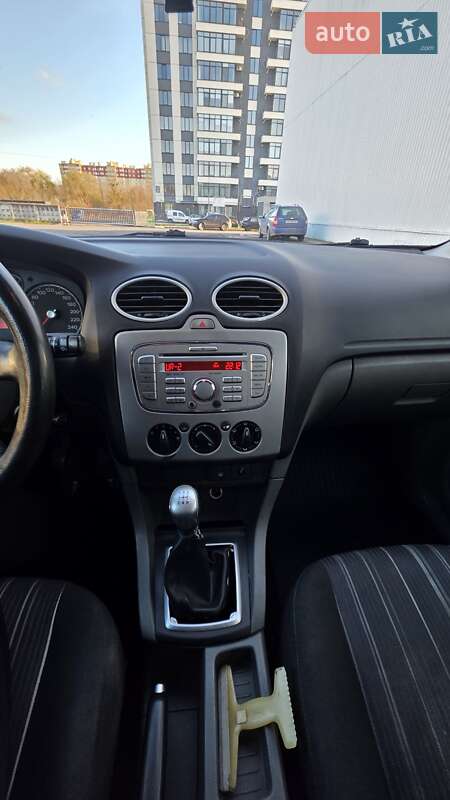 Универсал Ford Focus 2009 в Луцке фото 2 Универсал Ford Focus 2009 в Луцке